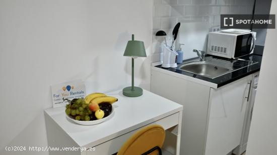 Apartamento tipo estudio en alquiler en Quintana - MADRID