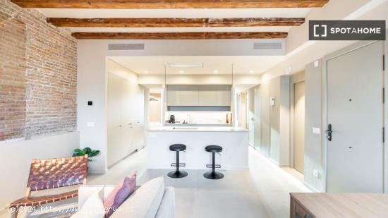 Maravilloso apartamento amueblado en Poblenou - BARCELONA