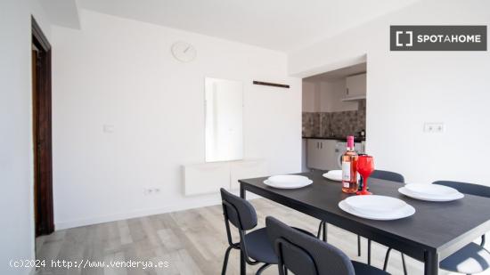 Apartamento entero de 1 dormitorio en València - VALENCIA