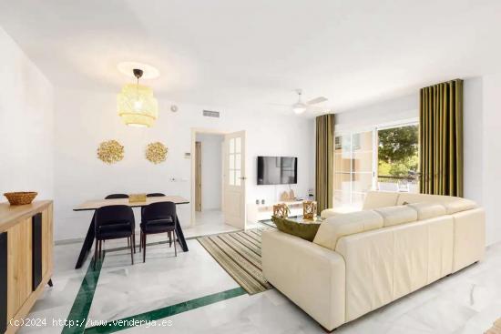  Apartamento de 2 dormitorios en alquiler en Marbella - MALAGA 