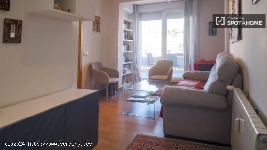 Apartamento de 2 dormitorios en alquiler en Pacífico - MADRID