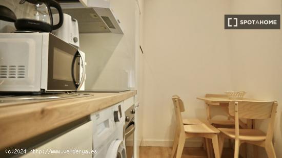 Apartamento tipo estudio en alquiler en San Diego, Madrid - MADRID