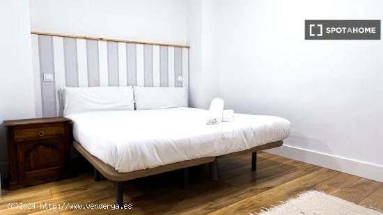 Apartamento de 2 dormitorios en alquiler en Madrid - MADRID