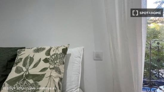 Se alquila habitación en un Coliving en Tetuán - MADRID