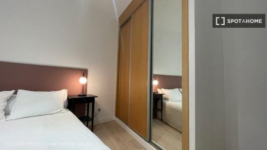 Se alquila habitación en un Coliving en Tetuán - MADRID