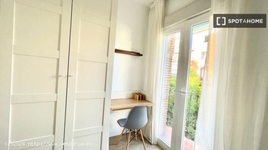 Habitación con balcón en alquiler en Coliving en Tetuán - MADRID