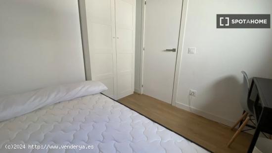 Se alquila habitación en un Coliving en Tetuán - MADRID