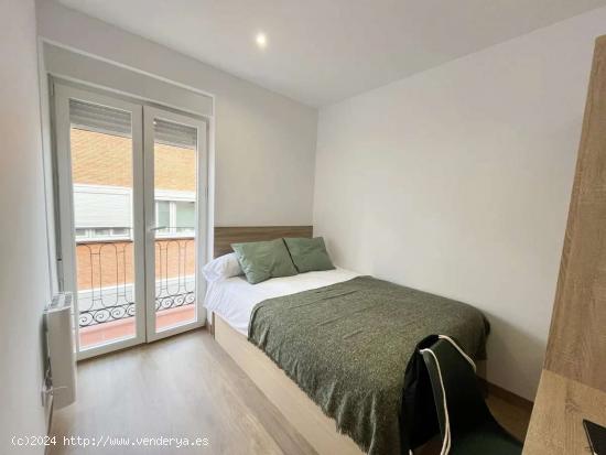  Se alquila habitación en un Coliving en Vallecas - MADRID 