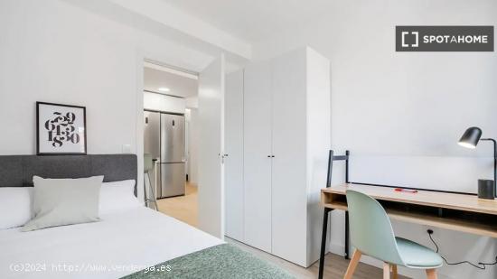 Se alquila habitación en un Coliving en Puerta Del Ángel - MADRID