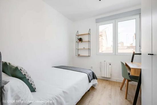  Se alquila habitación en un Coliving en Puerta Del Ángel - MADRID 