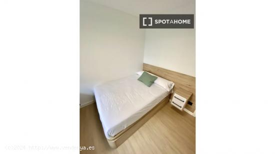 Se alquila habitación en un Coliving en Carabanchel - MADRID