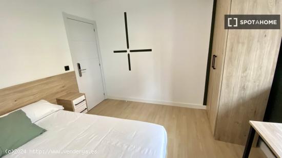 Se alquila habitación en un Coliving en Carabanchel - MADRID