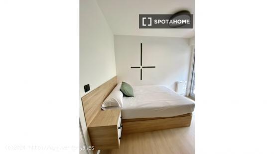 Habitación con balcón en alquiler en Coliving en Carabanchel - MADRID