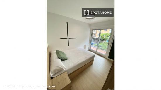 Habitación con balcón en alquiler en Coliving en Carabanchel - MADRID