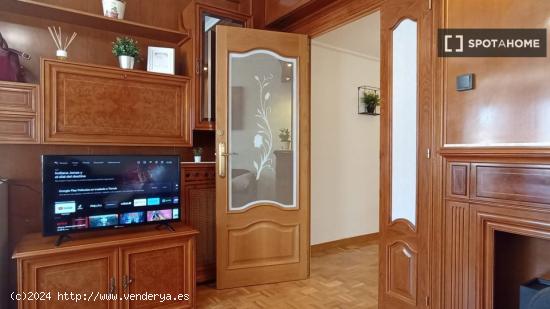 Habitación en piso compartido en Zaragoza - ZARAGOZA