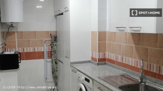 Apartamento de 2 dormitorios en alquiler en Valencia - VALENCIA