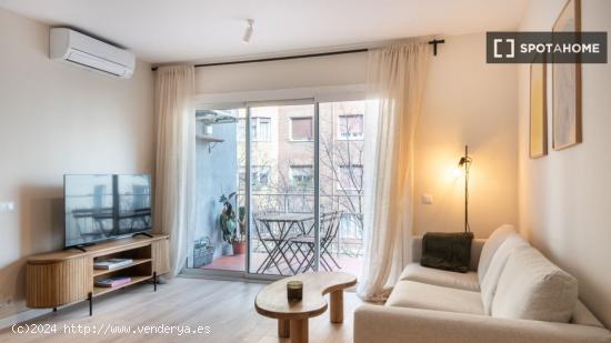 Piso entero de 4 habitaciones en barcelona. - BARCELONA