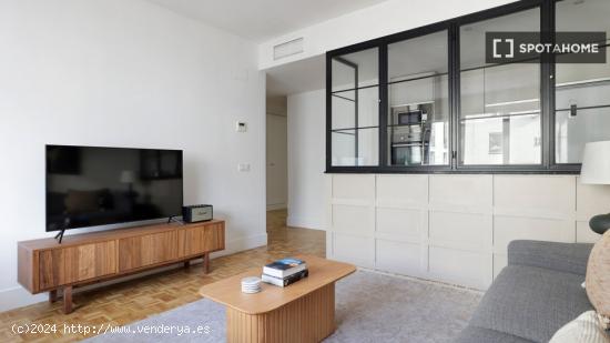 Apartamento de 2 dormitorios en alquiler en Salamanca - MADRID