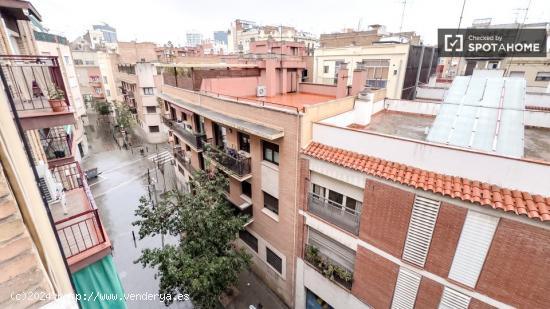 Piso de 2 habitaciones en alquiler en Sants-Montjuïc - BARCELONA