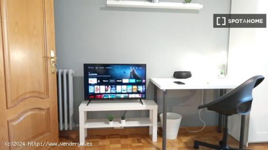 Habitación en piso compartido en Zaragoza - ZARAGOZA