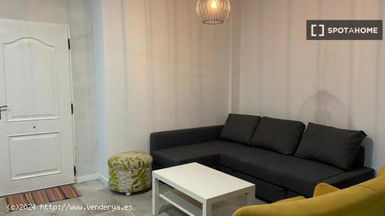 Apartamento de 2 dormitorios en alquiler en Valencia - VALENCIA