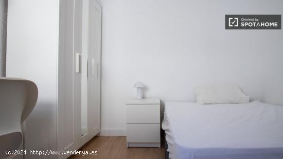 Habitación en alquiler en apartamento de 3 dormitorios en Getafe, Madrid - MADRID