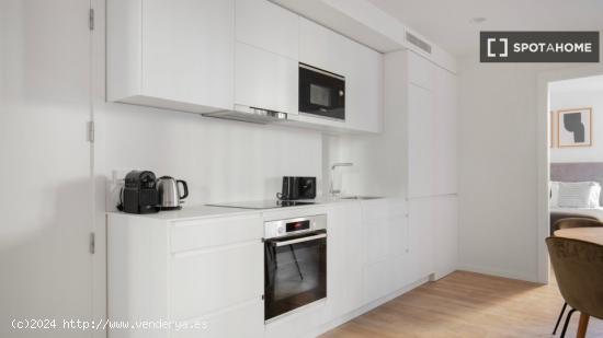 Apartamento de 2 dormitorios en alquiler en Barcelona - BARCELONA