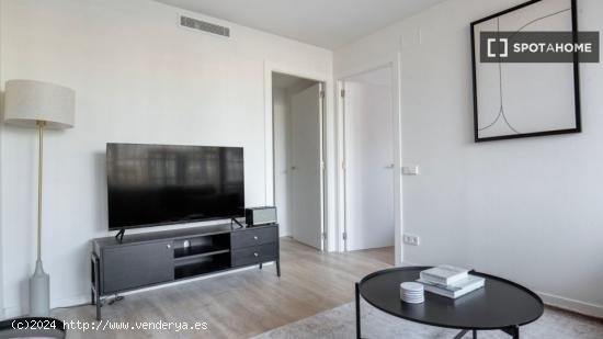 Apartamento de 3 dormitorios en alquiler en Barcelona - BARCELONA