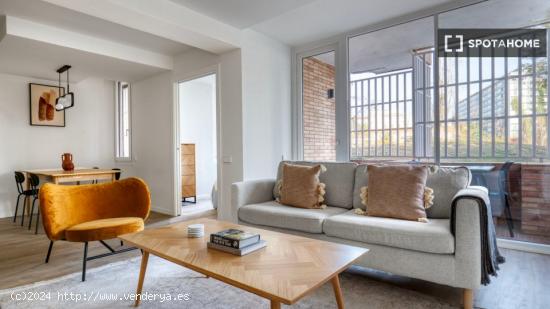 Apartamento de 3 dormitorios en alquiler en Barcelona - BARCELONA