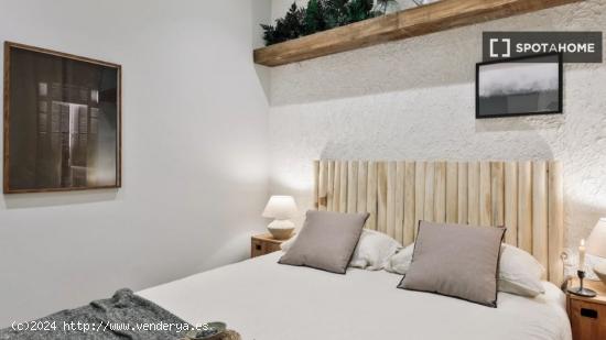 Apartamento de 3 dormitorios en alquiler en Barcelona - BARCELONA