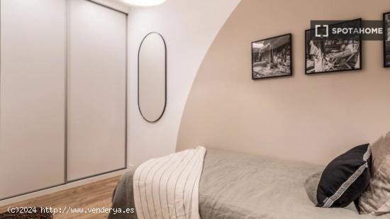 Apartamento de 2 dormitorios en alquiler en Madrid - MADRID