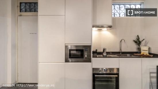 Apartamento de 1 dormitorio en alquiler en Madrid - MADRID