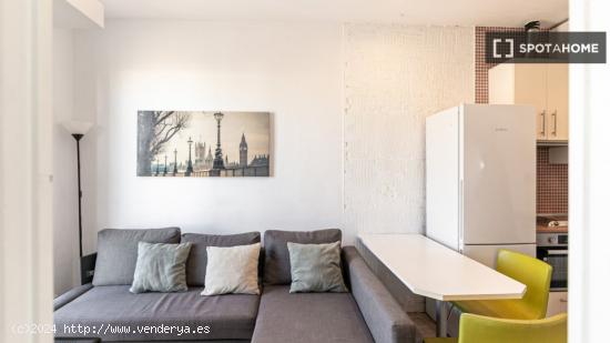 Maravilloso apartamento amueblado en Poblenou - BARCELONA