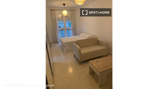 Habitación en piso compartido en Málaga - MALAGA