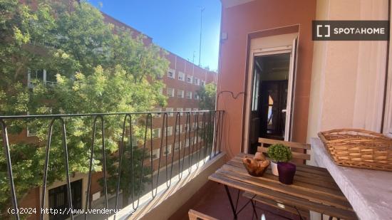 Apartamento de 3 habitaciones en alquiler en Madrid - MADRID