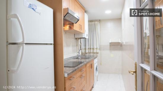 Alquiler de habitaciones en piso de 4 dormitorios en Alcalá De Henares - MADRID