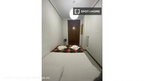 Apartamento de 2 dormitorios en alquiler en Centro - MADRID