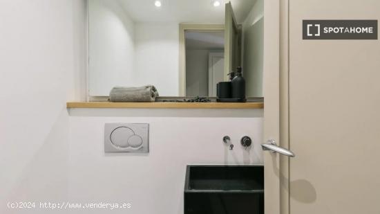 Apartamento de 3 dormitorios en alquiler en Barcelona - BARCELONA