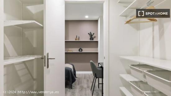 Apartamento de 3 dormitorios en alquiler en Barcelona - BARCELONA