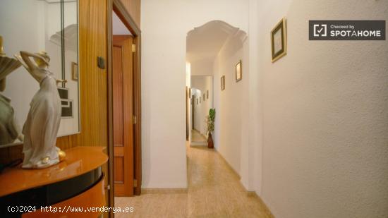 Apartamento de 2 dormitorios en alquiler en Valencia - VALENCIA