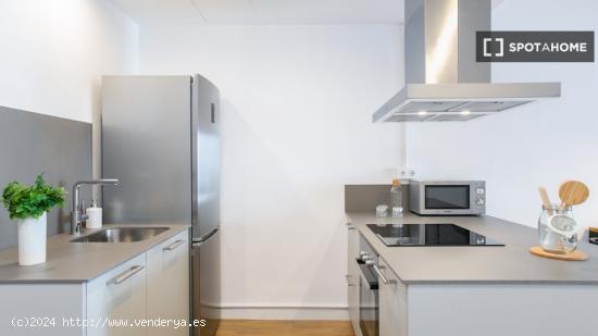 Apartamento entero de 3 habitaciones en Barcelona. - BARCELONA