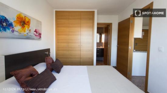 Piso de 1 dormitorio en alquiler en Campanar, Valencia - VALENCIA