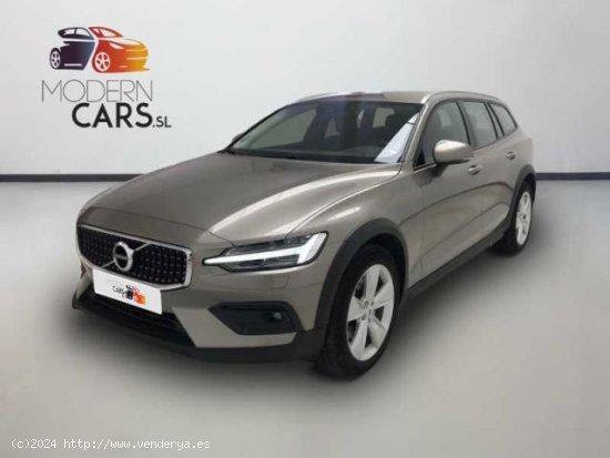  VOLVO V60 Cross Country en venta en OlÃ­as del Rey (Toledo) - OlÃ­as del Rey 