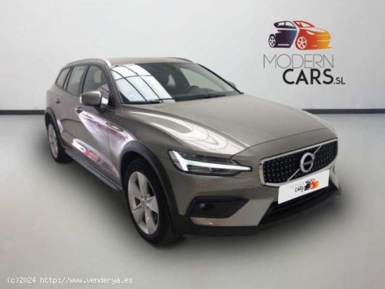 VOLVO V60 Cross Country en venta en OlÃ­as del Rey (Toledo) - OlÃ­as del Rey