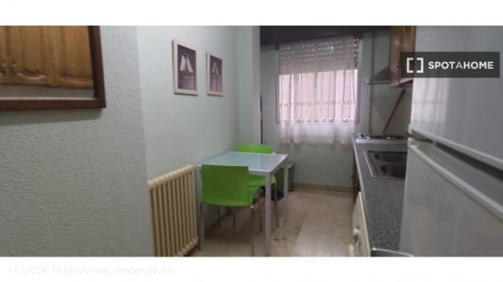 Apartamento entero de 1 dormitorio en Salamanca - SALAMANCA