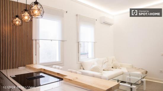 Apartamento de 1 dormitorio en alquiler en Paseo Del Prado - MADRID