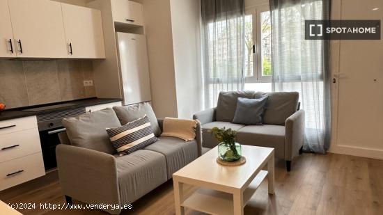 Apartamento de 1 dormitorio en alquiler en Latina - MADRID