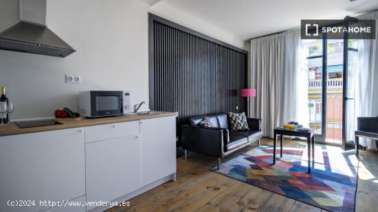 Apartamento entero de 2 dormitorios en Barcelona. - BARCELONA