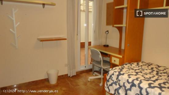 Habitación en piso compartido en Córdoba - CORDOBA