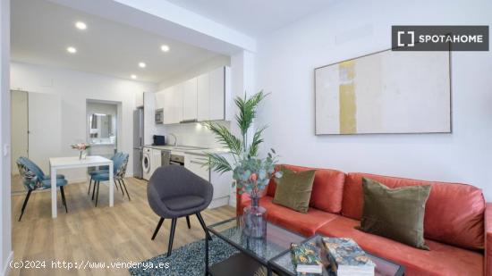 Apartamento de 2 dormitorios en alquiler en Ciudad Lineal - MADRID